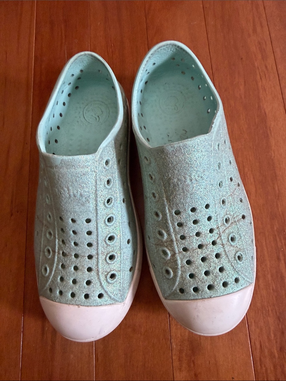 Native Kids Mint Glitter Slip-On Shoes Size 13